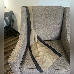 Silk scarf Ellen Tracy